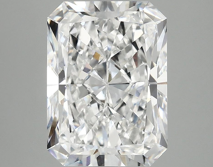 4.07 Carat Radiant Shaped Excellent Cut VS1 IGI Certified Lab Grown Diamond