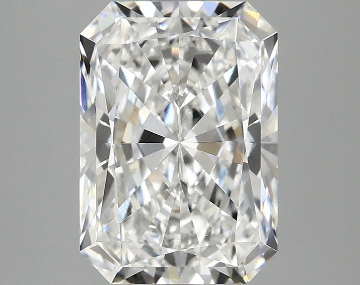 3.1 Carat Radiant Shaped Ideal Cut VS1 IGI Certified Lab Grown Diamond
