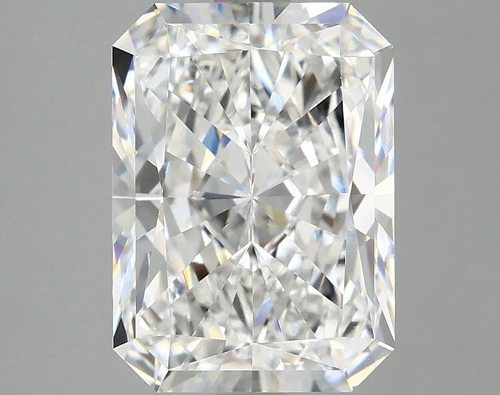 4.01 Carat Radiant Shaped Excellent Cut VVS2 IGI Certified Lab Grown Diamond