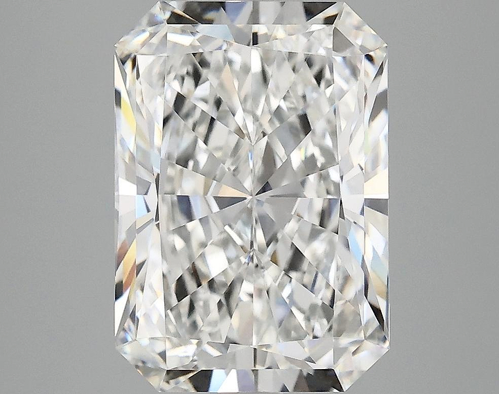 4.05 Carat Radiant Shaped Ideal Cut VVS2 IGI Certified Lab Grown Diamond
