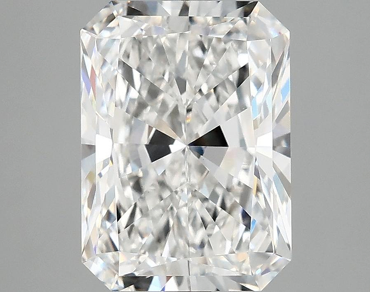 3.98 Carat Radiant Shaped Excellent Cut VVS2 IGI Certified Lab Grown Diamond