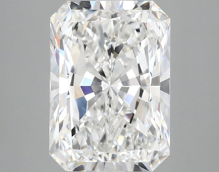 3.97 Carat Radiant Shaped Ideal Cut VVS2 IGI Certified Lab Grown Diamond