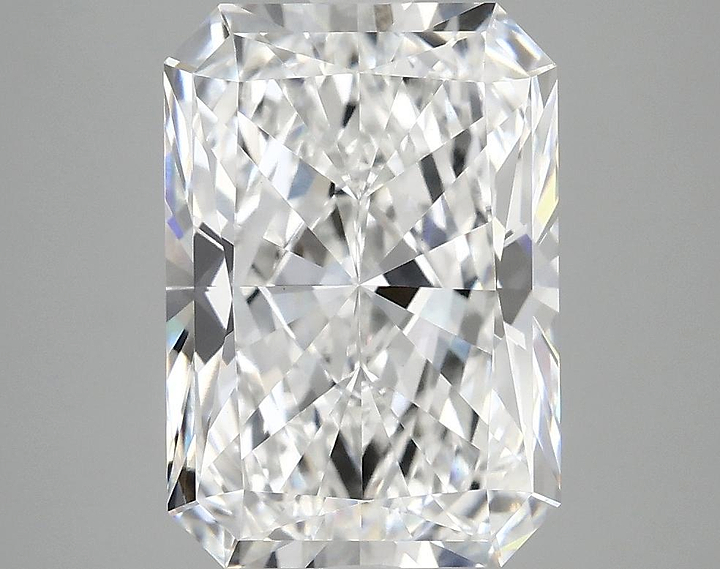 4.1 Carat Radiant Shaped Ideal Cut VVS2 IGI Certified Lab Grown Diamond