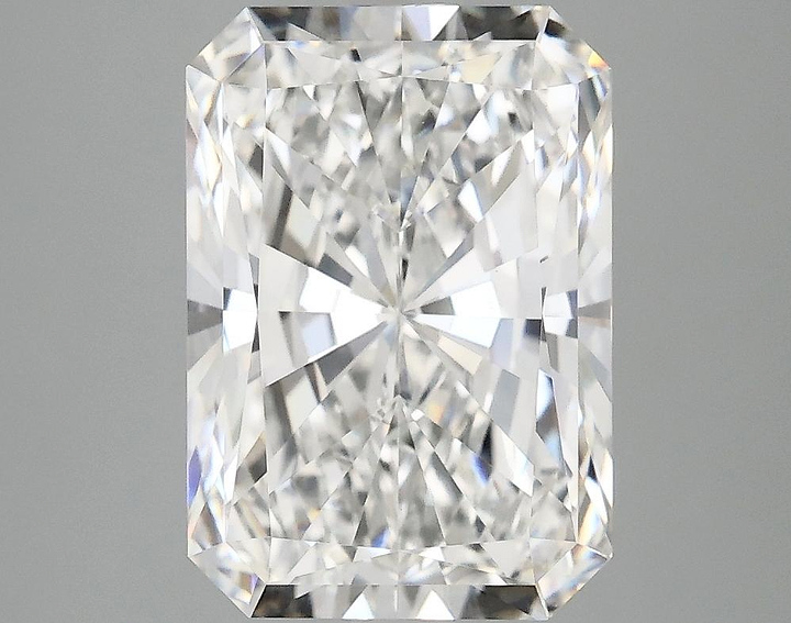 3.92 Carat Radiant Shaped Ideal Cut VVS2 IGI Certified Lab Grown Diamond