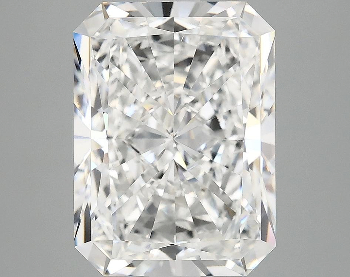 3.85 Carat Radiant Shaped Excellent Cut VS1 IGI Certified Lab Grown Diamond