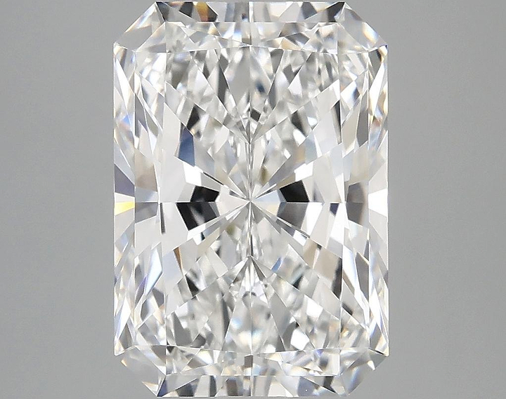 4.18 Carat Radiant Shaped Ideal Cut VVS2 IGI Certified Lab Grown Diamond