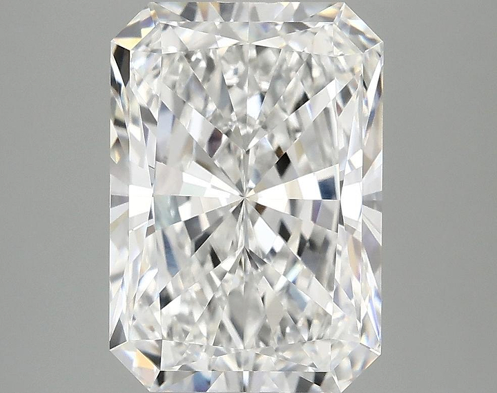 4.06 Carat Radiant Shaped Ideal Cut VVS2 IGI Certified Lab Grown Diamond