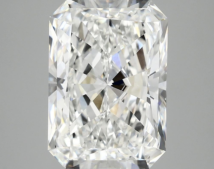 4.05 Carat Radiant Shaped Ideal Cut VS1 IGI Certified Lab Grown Diamond