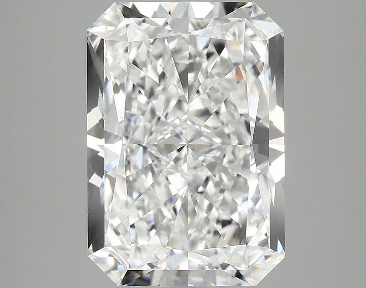 4.1 Carat Radiant Shaped Ideal Cut VVS2 IGI Certified Lab Grown Diamond
