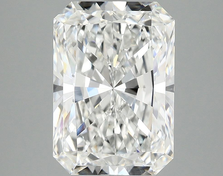 4.02 Carat Radiant Shaped Ideal Cut VVS2 IGI Certified Lab Grown Diamond
