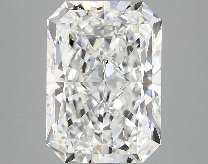 3.83 Carat Radiant Shaped Ideal Cut VS1 IGI Certified Lab Grown Diamond