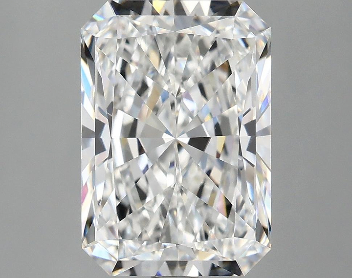 3.9 Carat Radiant Shaped Ideal Cut VVS2 IGI Certified Lab Grown Diamond