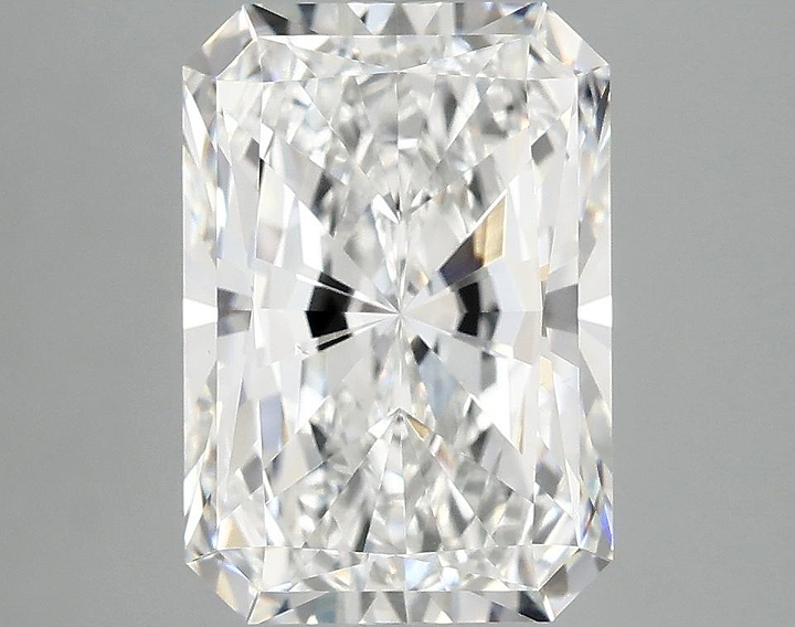 3.87 Carat Radiant Shaped Ideal Cut VS2 IGI Certified Lab Grown Diamond