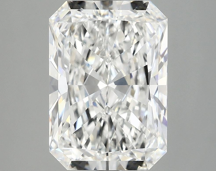 4.02 Carat Radiant Shaped Ideal Cut VVS2 IGI Certified Lab Grown Diamond
