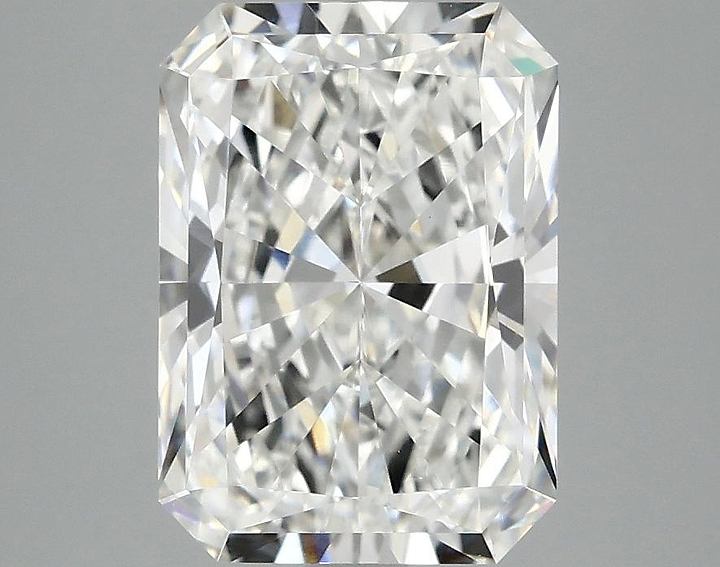 3.09 Carat Radiant Shaped Ideal Cut VVS2 IGI Certified Lab Grown Diamond