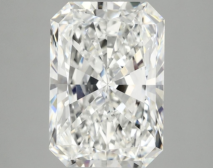 4.07 Carat Radiant Shaped Ideal Cut VVS2 IGI Certified Lab Grown Diamond