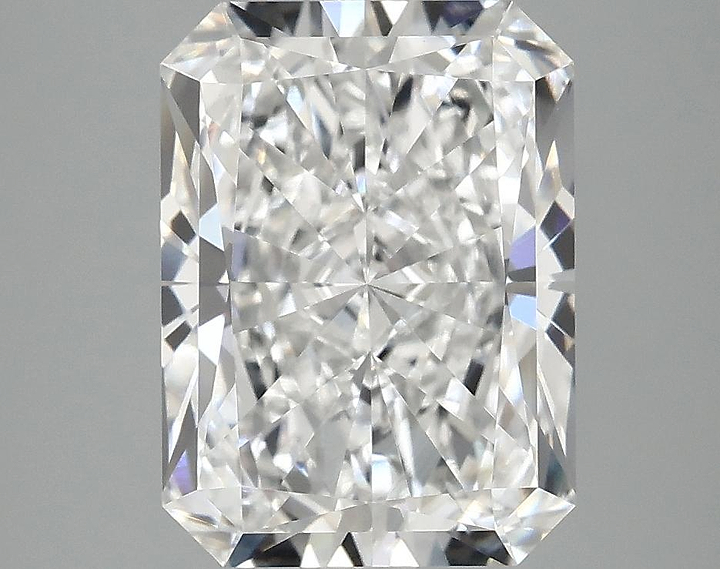 4.04 Carat Radiant Shaped Excellent Cut VVS2 IGI Certified Lab Grown Diamond