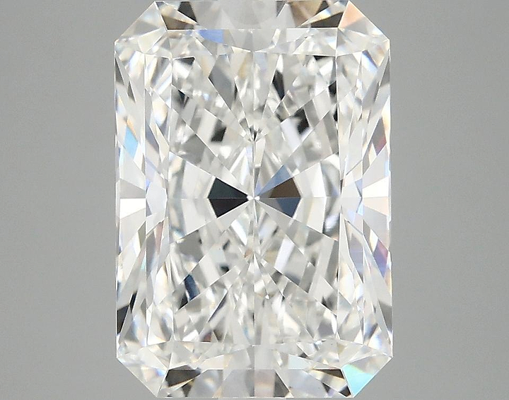 4.16 Carat Radiant Shaped Ideal Cut VVS2 IGI Certified Lab Grown Diamond