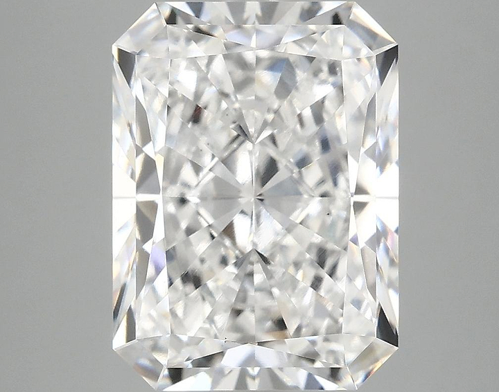 5.04 Carat Radiant Shaped Excellent Cut VS1 IGI Certified Lab Grown Diamond