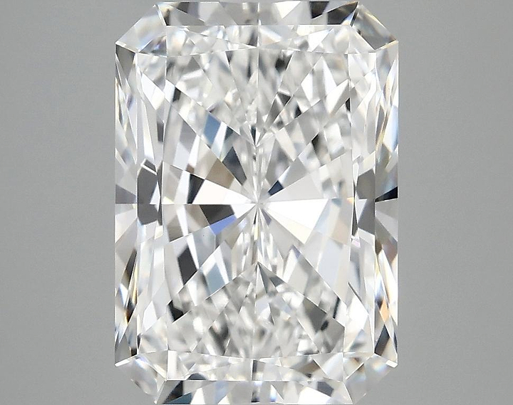 3.98 Carat Radiant Shaped Ideal Cut VVS2 IGI Certified Lab Grown Diamond