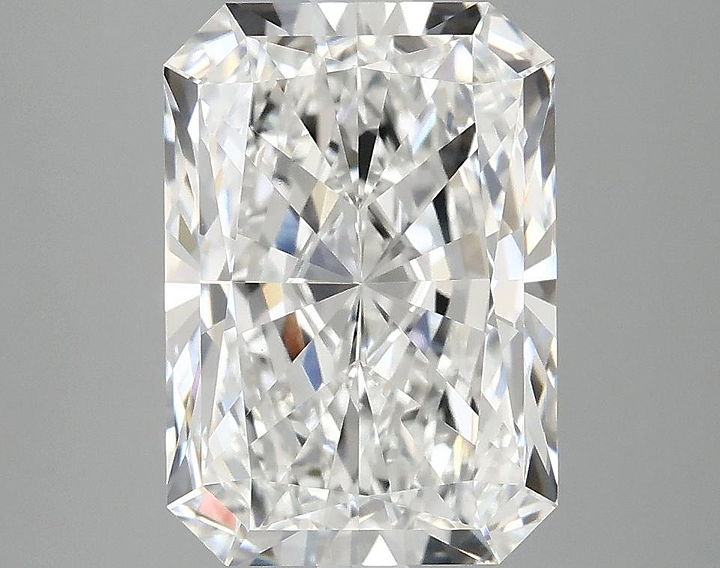 3.98 Carat Radiant Shaped Ideal Cut VVS2 IGI Certified Lab Grown Diamond