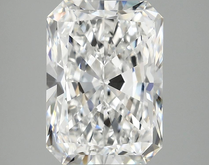 4.02 Carat Radiant Shaped Ideal Cut VVS2 IGI Certified Lab Grown Diamond