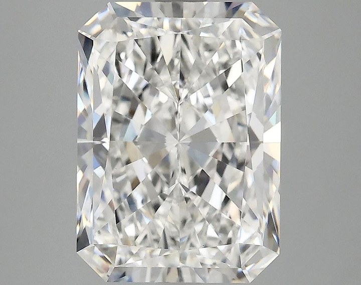 4.07 Carat Radiant Shaped Excellent Cut VVS2 IGI Certified Lab Grown Diamond