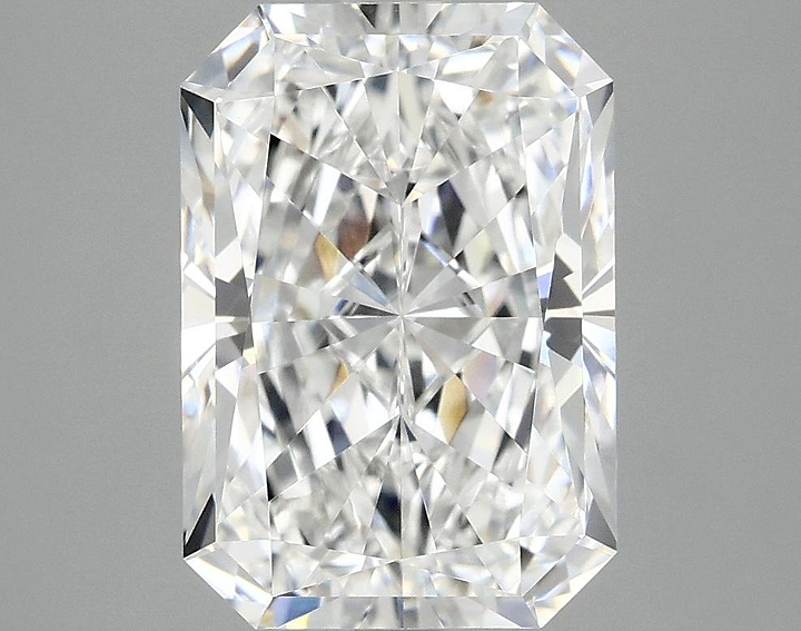 4.03 Carat Radiant Shaped Ideal Cut VVS2 IGI Certified Lab Grown Diamond