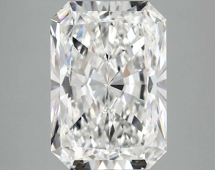 4.04 Carat Radiant Shaped Ideal Cut VVS2 IGI Certified Lab Grown Diamond