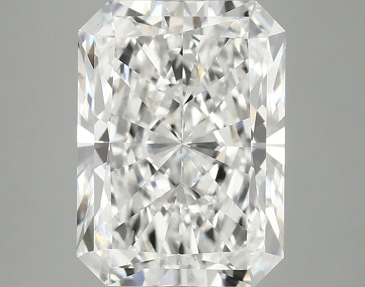 4.05 Carat Radiant Shaped Excellent Cut VVS2 IGI Certified Lab Grown Diamond