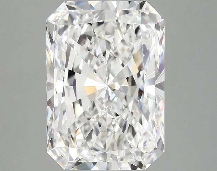 3.96 Carat Radiant Shaped Ideal Cut VVS2 IGI Certified Lab Grown Diamond