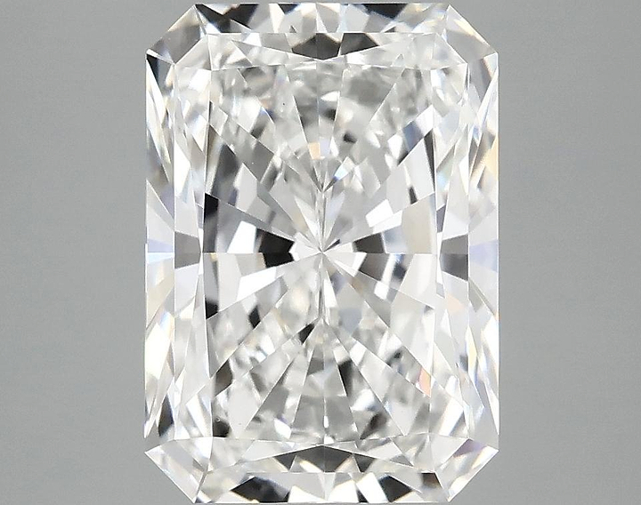 3.96 Carat Radiant Shaped Ideal Cut VVS2 IGI Certified Lab Grown Diamond