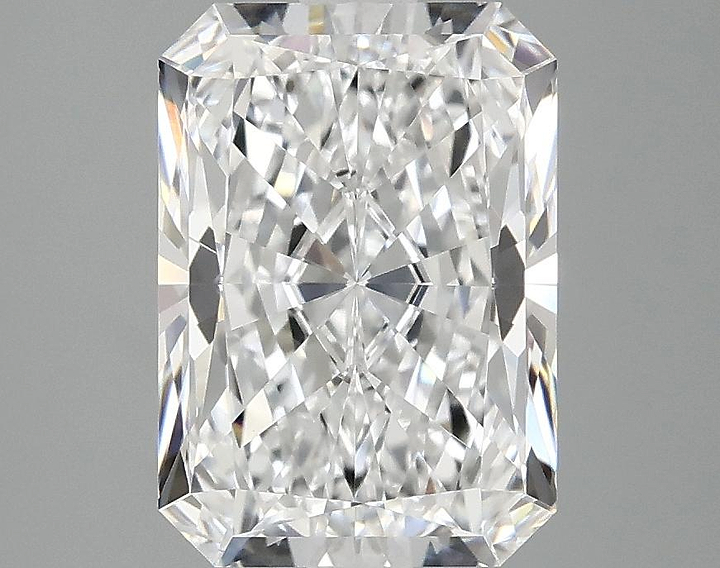 3.09 Carat Radiant Shaped Ideal Cut VVS2 IGI Certified Lab Grown Diamond