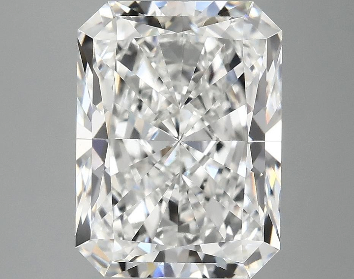 4.02 Carat Radiant Shaped Excellent Cut VS1 IGI Certified Lab Grown Diamond