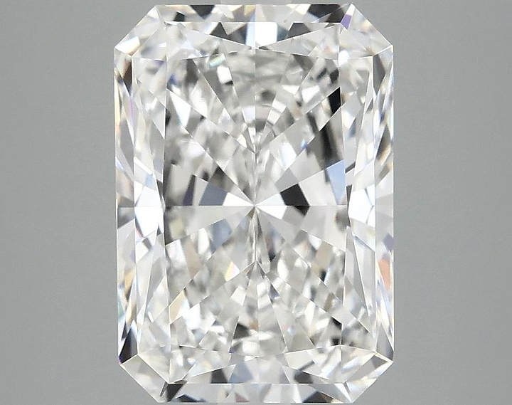 4.12 Carat Radiant Shaped Ideal Cut VVS2 IGI Certified Lab Grown Diamond