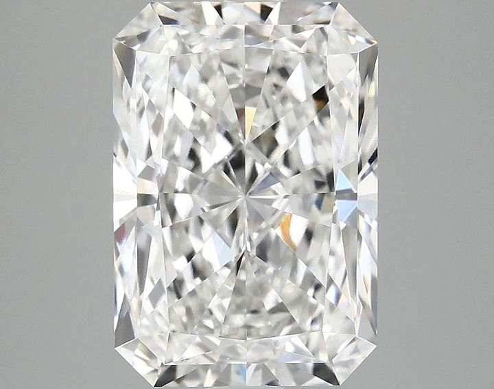 4.02 Carat Radiant Shaped Ideal Cut VVS2 IGI Certified Lab Grown Diamond