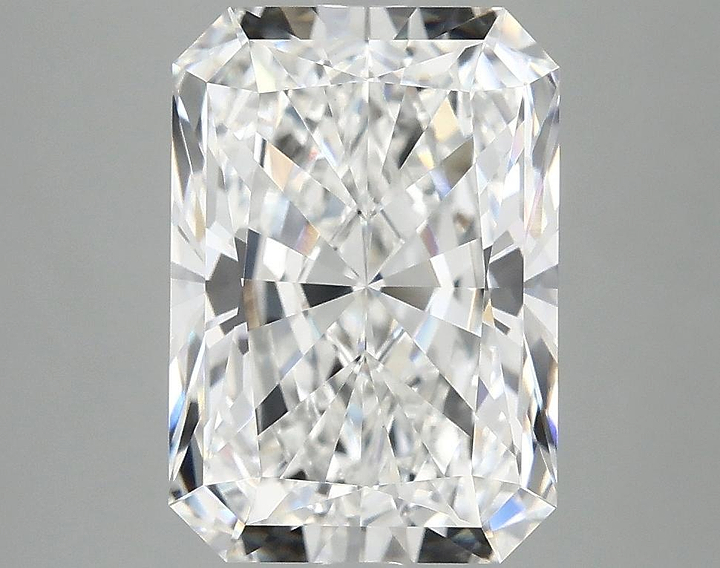 4.19 Carat Radiant Shaped Ideal Cut VVS2 IGI Certified Lab Grown Diamond