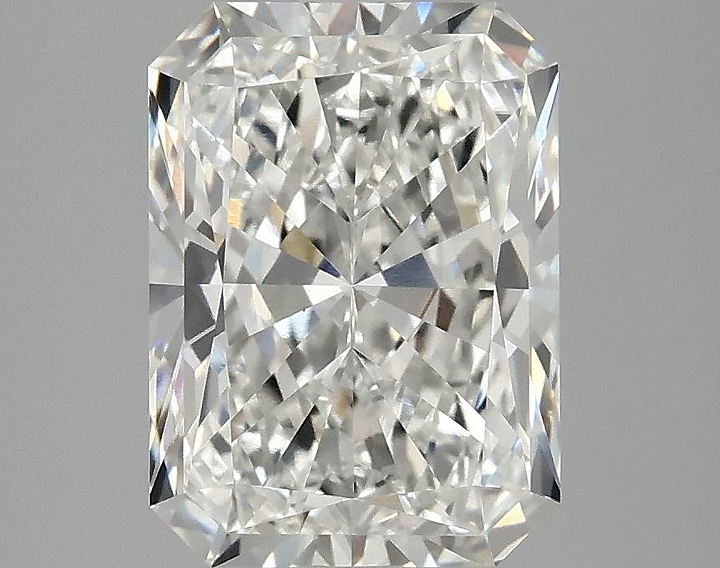 3.07 Carat Radiant Shaped Excellent Cut VVS2 IGI Certified Lab Grown Diamond
