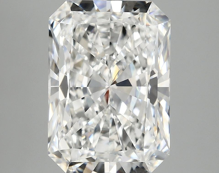 4.09 Carat Radiant Shaped Ideal Cut VVS2 IGI Certified Lab Grown Diamond