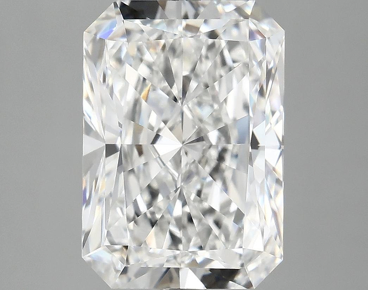 3.98 Carat Radiant Shaped Ideal Cut VVS2 IGI Certified Lab Grown Diamond