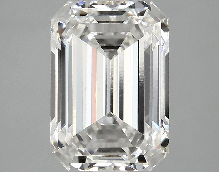 3.1 Carat Emerald Shaped Ideal Cut VS1 IGI Certified Lab Grown Diamond