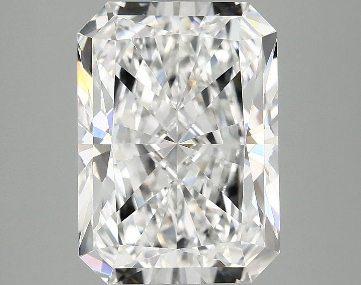 3.83 Carat Radiant Shaped Ideal Cut VVS2 IGI Certified Lab Grown Diamond