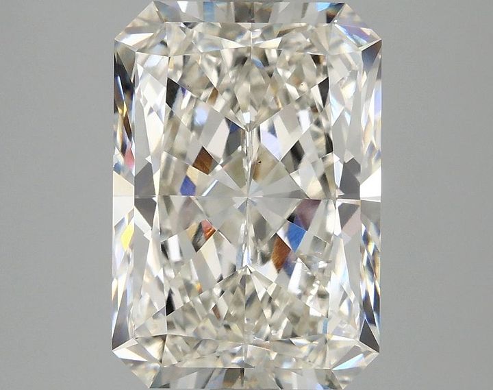 4.03 Carat Radiant Shaped Ideal Cut VS2 IGI Certified Lab Grown Diamond