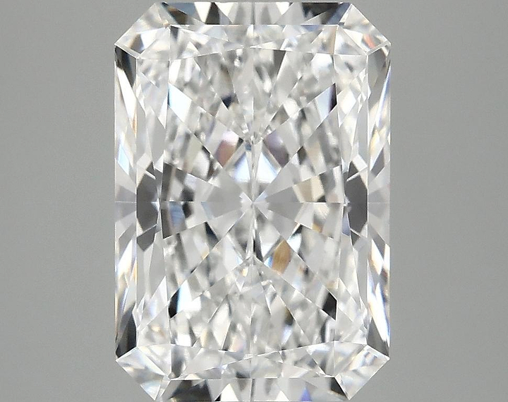 4.07 Carat Radiant Shaped Ideal Cut VVS2 IGI Certified Lab Grown Diamond