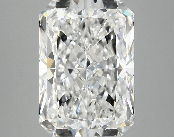 4.06 Carat Radiant Shaped Ideal Cut VVS2 IGI Certified Lab Grown Diamond