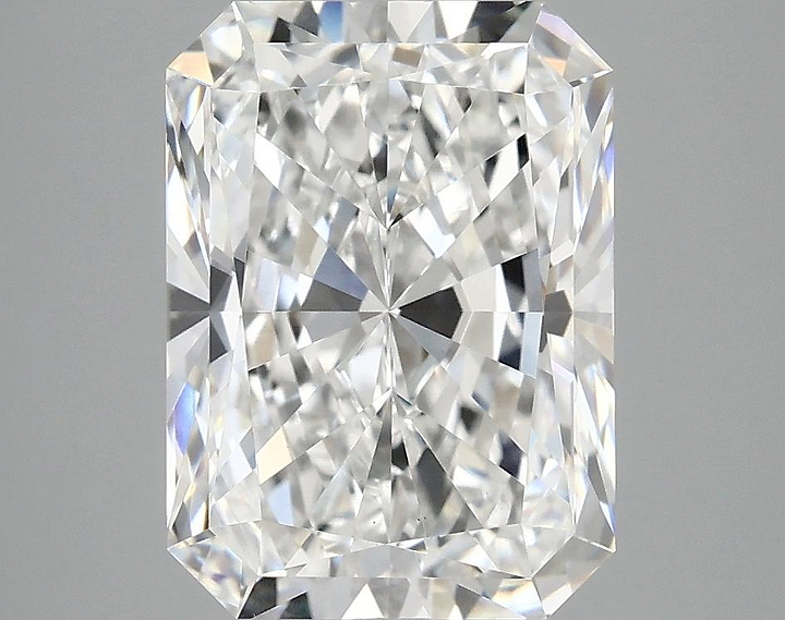 4.18 Carat Radiant Shaped Excellent Cut VS1 IGI Certified Lab Grown Diamond