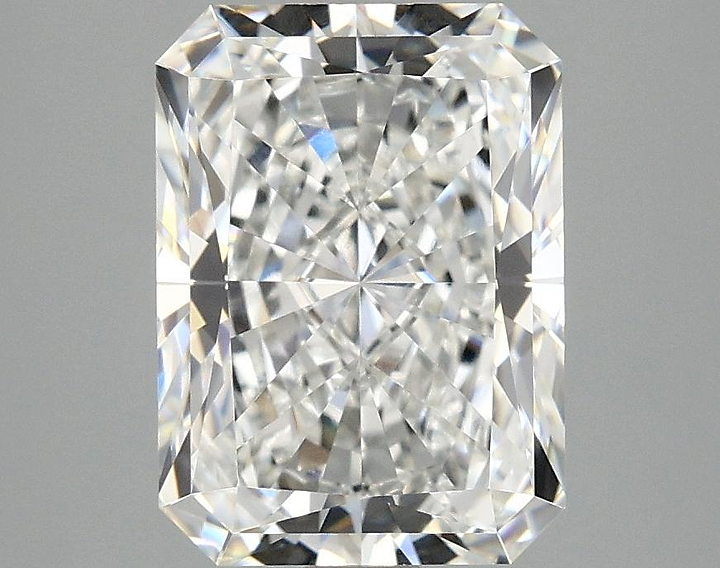 3.09 Carat Radiant Shaped Excellent Cut VVS2 IGI Certified Lab Grown Diamond