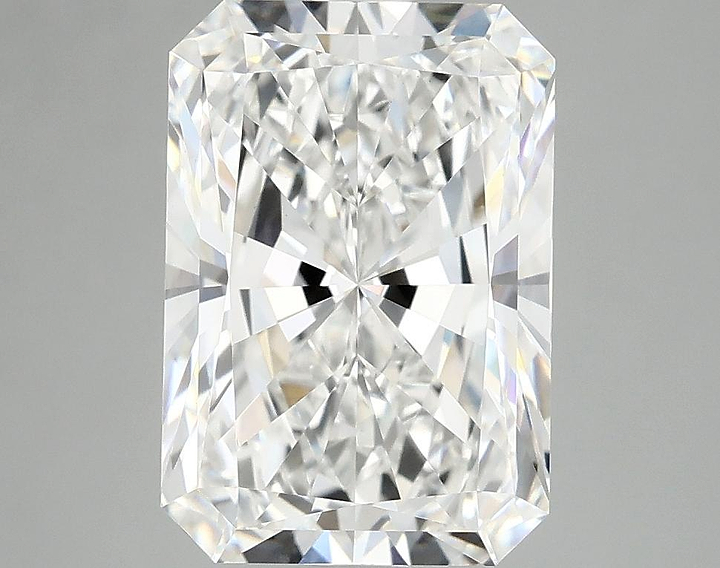 3.98 Carat Radiant Shaped Ideal Cut VVS2 IGI Certified Lab Grown Diamond