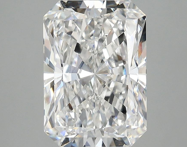 3.1 Carat Radiant Shaped Ideal Cut VS1 IGI Certified Lab Grown Diamond