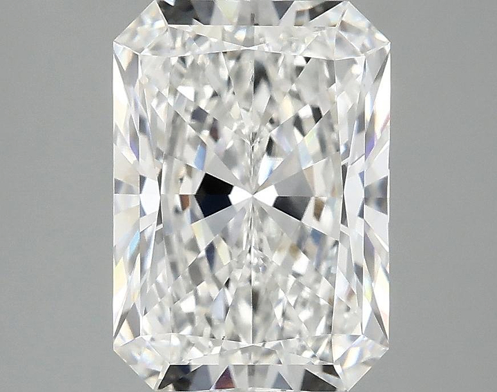 3.08 Carat Radiant Shaped Ideal Cut VS1 IGI Certified Lab Grown Diamond
